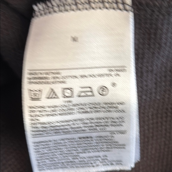 E Banana Republic Men’s Medium Black Crewneck Sweater - Picture 5 of 5